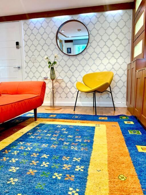Live In This Iconic East Side Lower Level Unit Providence Luaran gambar